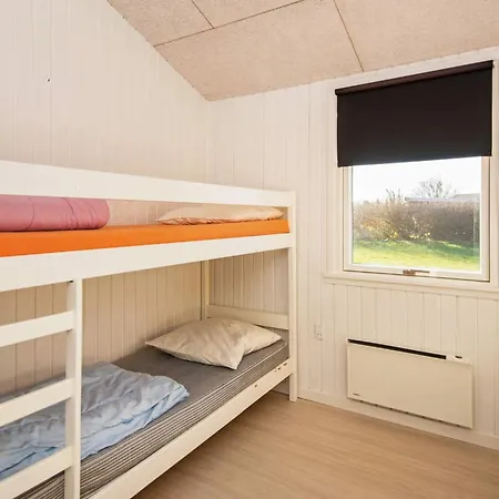 8 Person In Borkop-by Traum *